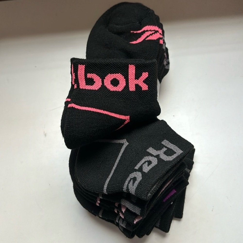 New Reebok Socks Women’s 6 Pair Black Quarter Cut Socks Casual Activewear - Picture 11 of 12